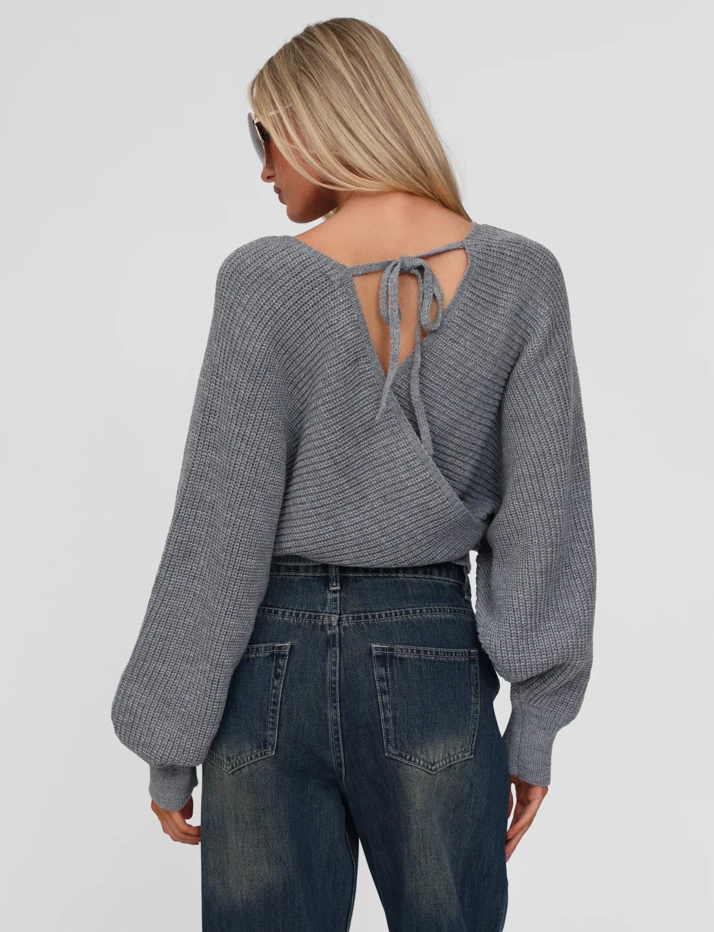RAVEN JUMPER GREY