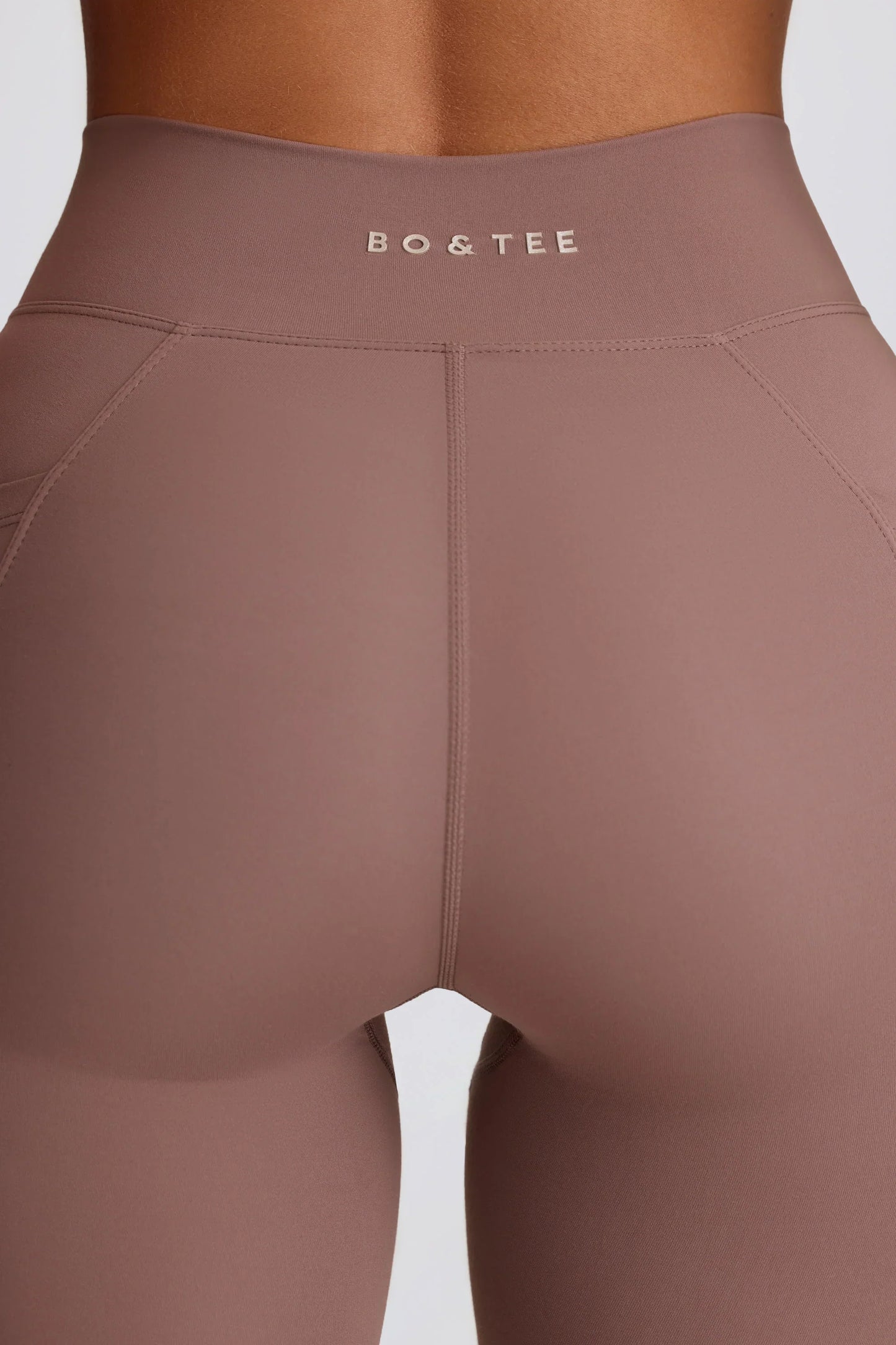 Soft Active V Waist Pocket Flared Leggings in Mocha